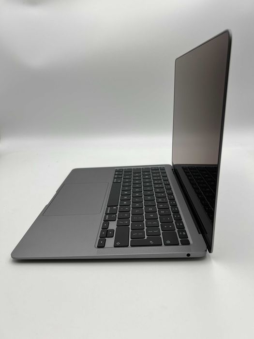 Apple Macbook Air | M1 | 8GB | 256GB | liczba cykli 83