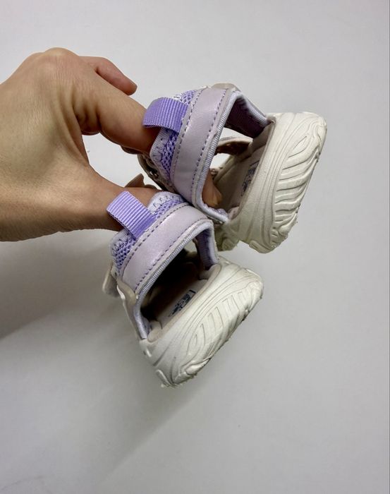 Босоножки спортивные