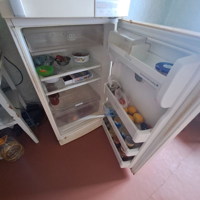 Продам холодильник
