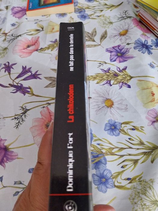 Chikolodenn does not do... Shipping included in editorial mail.64552796973057122