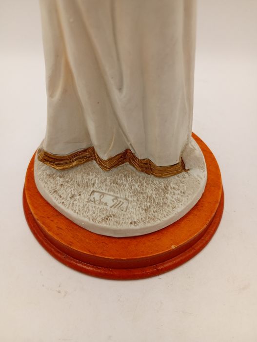Ceramiczna figurka Kobieta