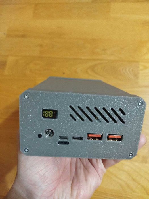 Павербанк 100w на батерейках 21700