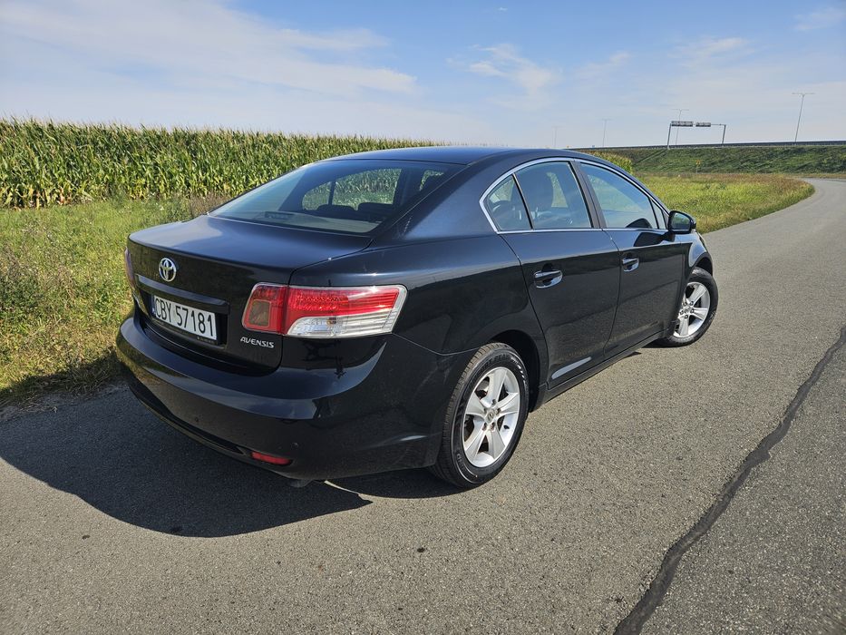 Toyota Avensis Salon Polska Benzyna Super Stan Okazja