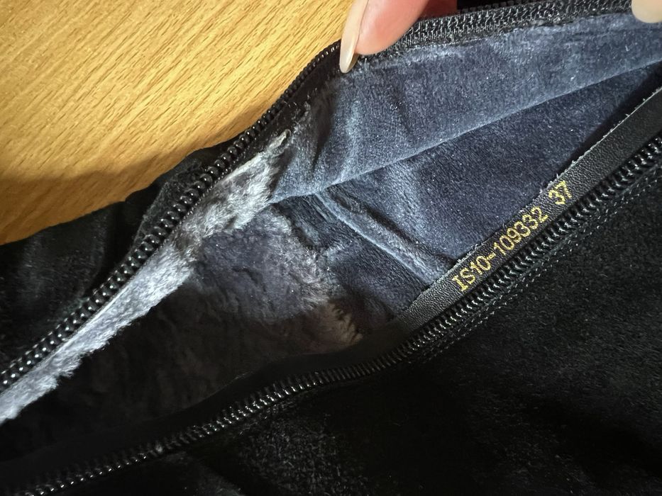 Жіночі чоботи ботфорти