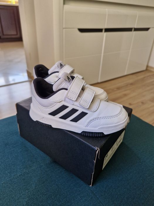 Buty adidas dla chłopca rozm.26