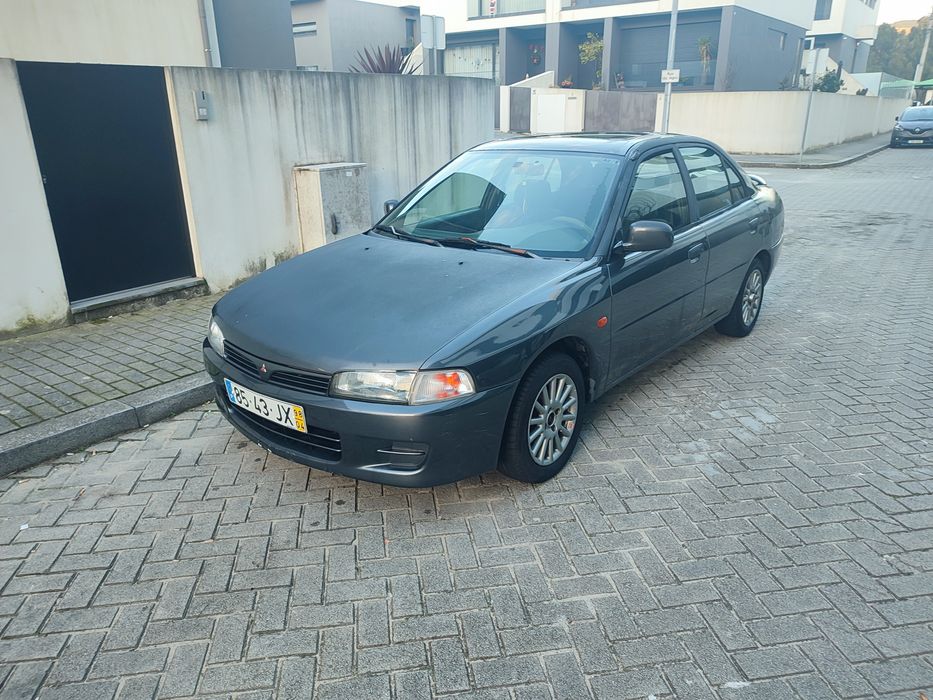 Mitsubishi Lancer 1.3 GLX