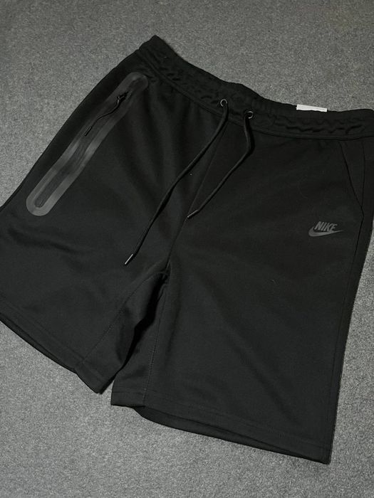 Шорти nike tech fleece black
