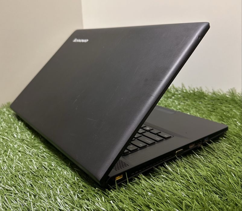 Ноутбук Lenovo G710 17" 8GB озу/128GB SSD+500GB HDD/ новий акумулятор/ ідеальний для навчання/переглядів фільмів