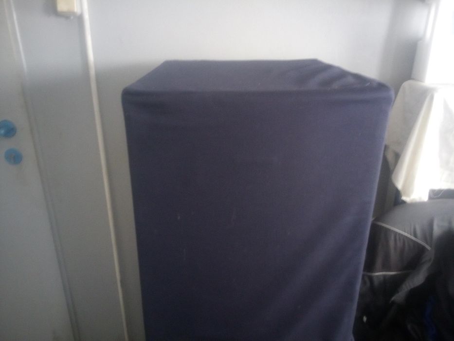 Dwa subwoofery Hand Box BL 415