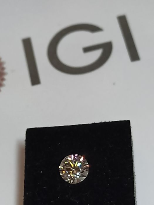 Продам бриллиант 1.04ct.
