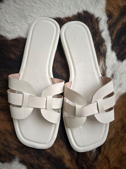 Sandálias brancas Narducci