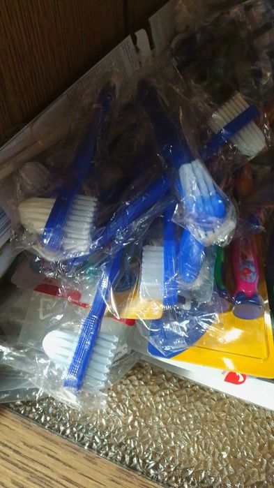 Зубная щётка для гигиены чистки зубных протезов