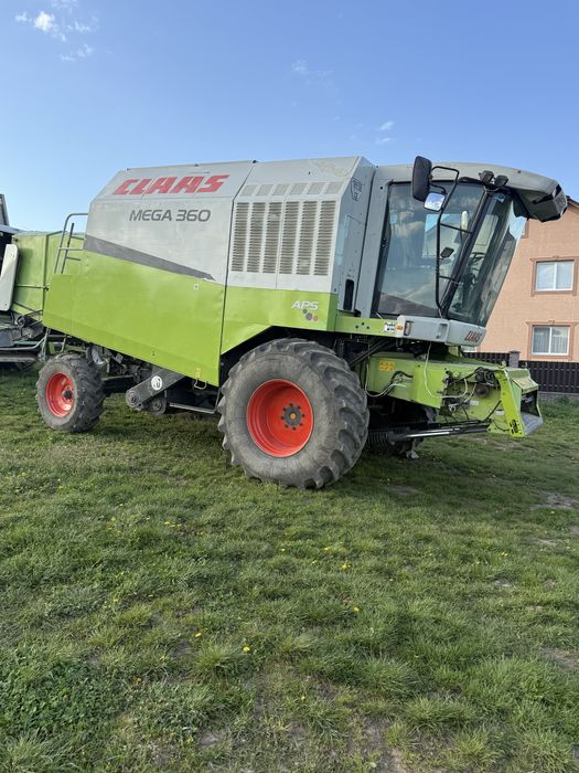Комбаін зернозбиральний Claas Mega 360