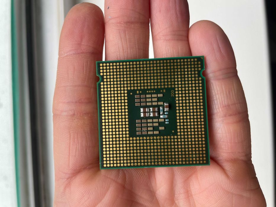 Процесор Socket 775 Intel Core 2 Quad Q9300