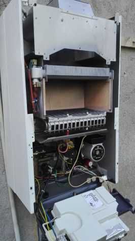 Газовый  двухконтурный котел бу Германия Vaillant Baxi Junkers