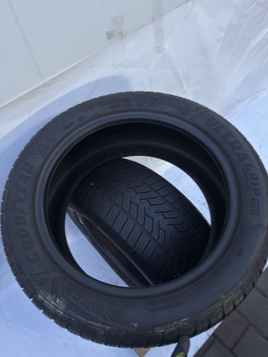 Колеса/резина/гума 245/45R17 Goodyear