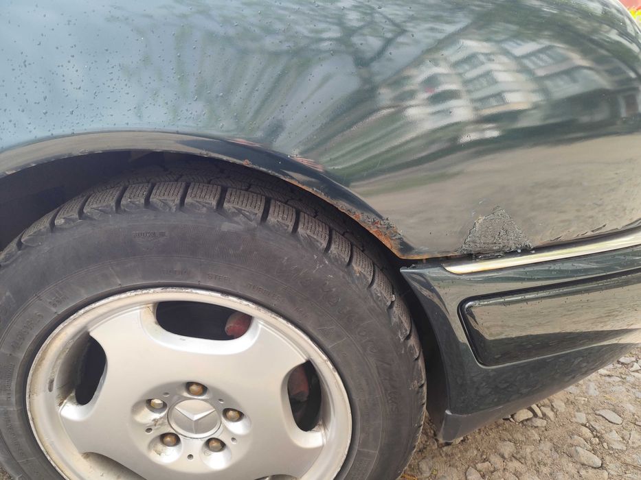 Продам Мерседес Е240