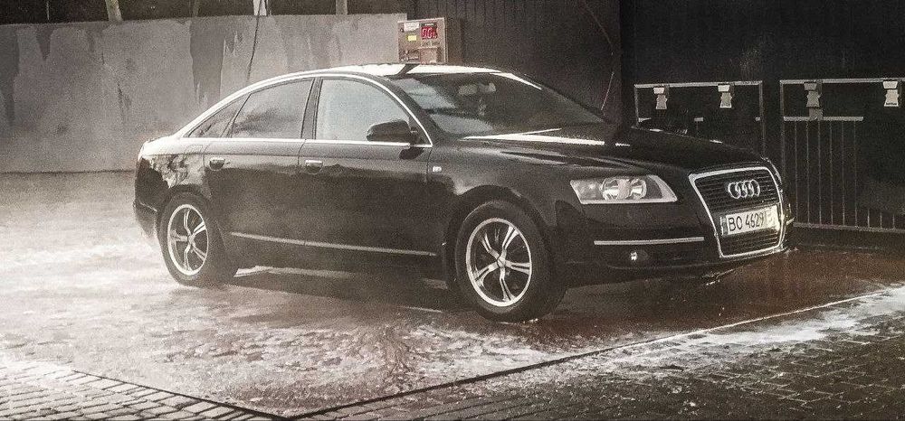 Автомобіль ауді А6
