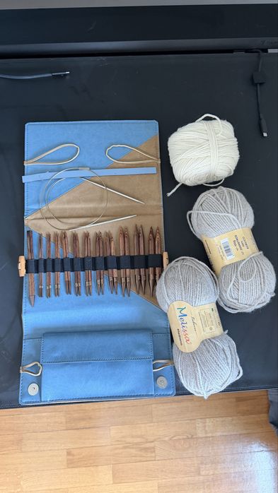 Kit KnitPro Agulhas Circulares Intercambiáveis + 3 Novelos (Novo)