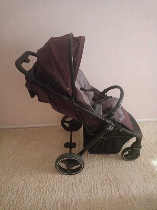 Коляска прогулочная Babyzz B100