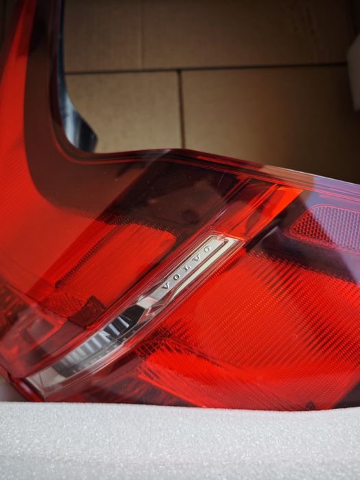 Volvo XC 60 farol traseiro esquerdo