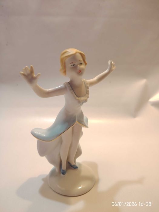 Figurka Arpo Romania