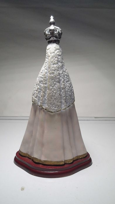 Estatuetas religiosas em cerâmica e marfinite