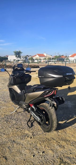 Kymco 550 AK Premium
