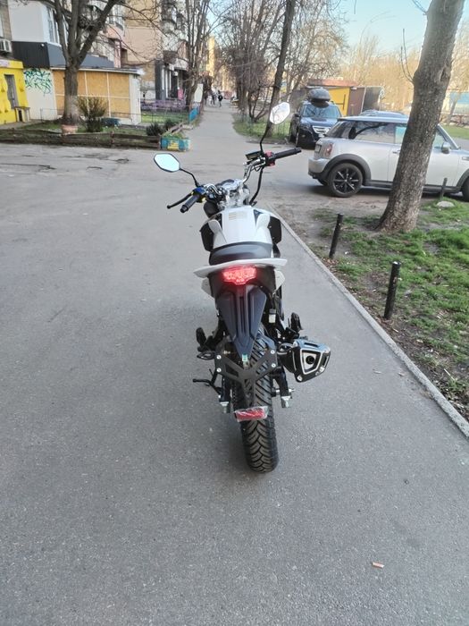 Мотоцикл SPARK SP200R-30