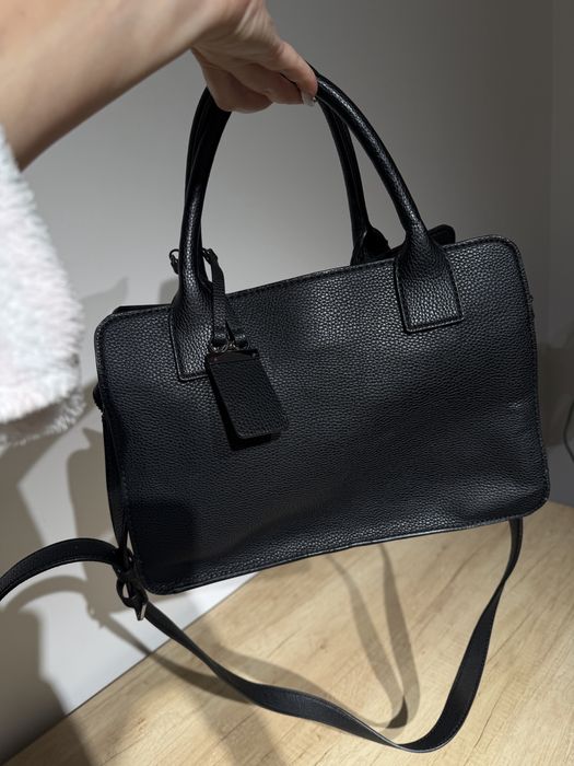 Шкіряна сумка guess