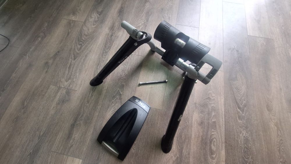 Rolos TACX Bushido Smart + Roda+ Pneu + PEN ANT+