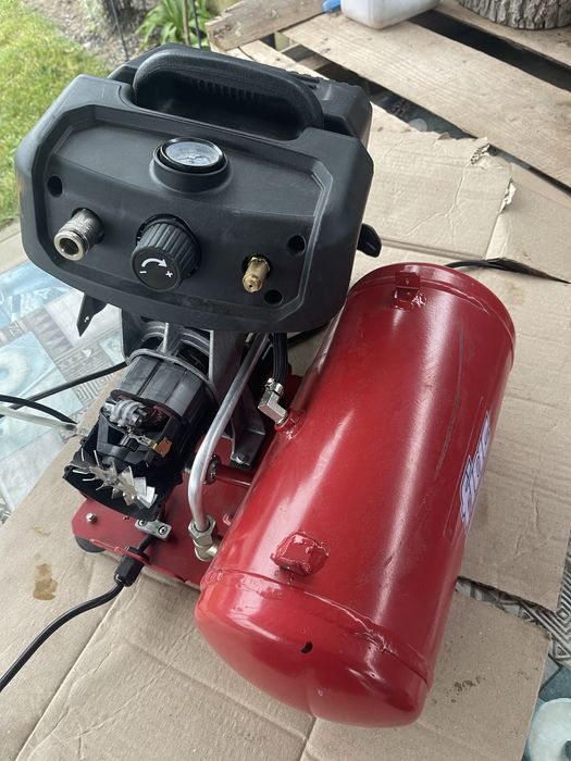 Продам компресор