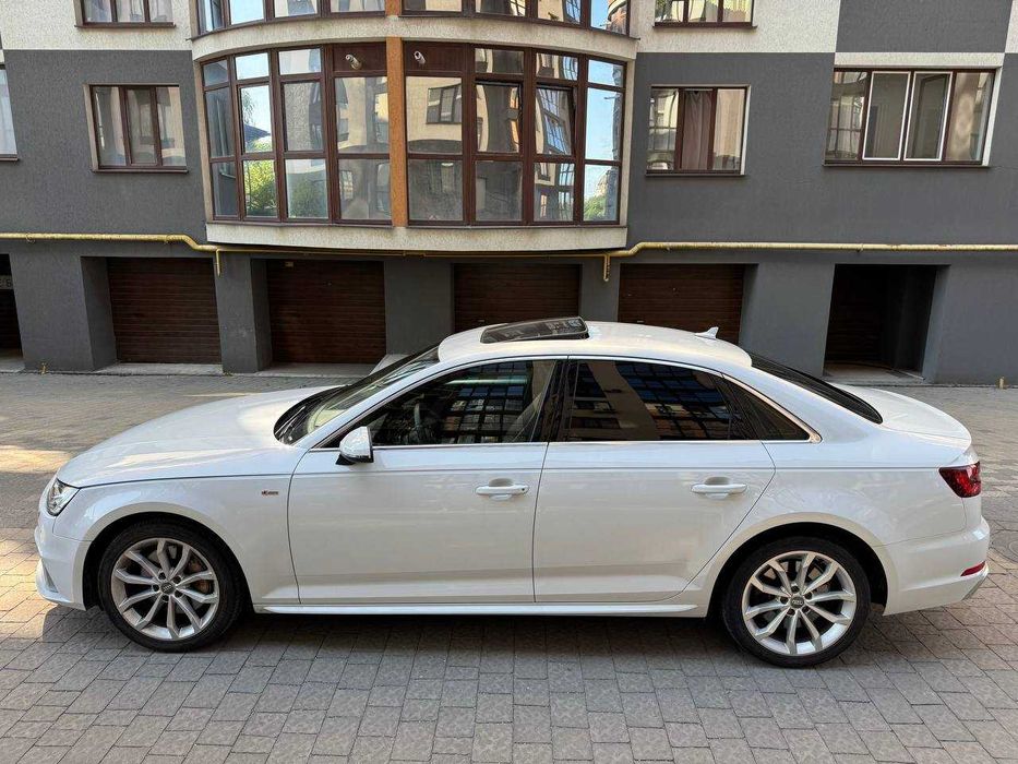 Audi A4 2018 VIN WAUENAF43KA014153 фото оголошення 12 з 13