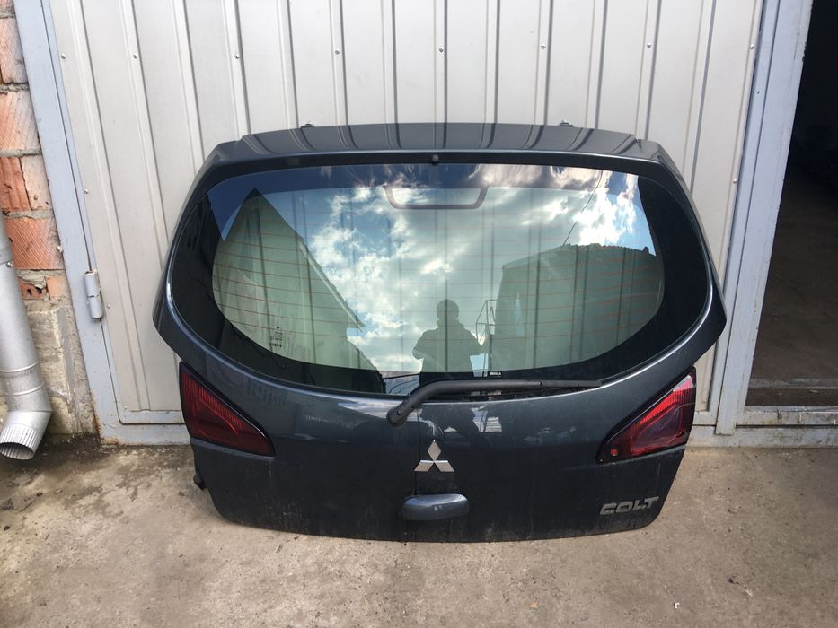 Ляда Mitsubishi Colt Мітсубісі Кольт