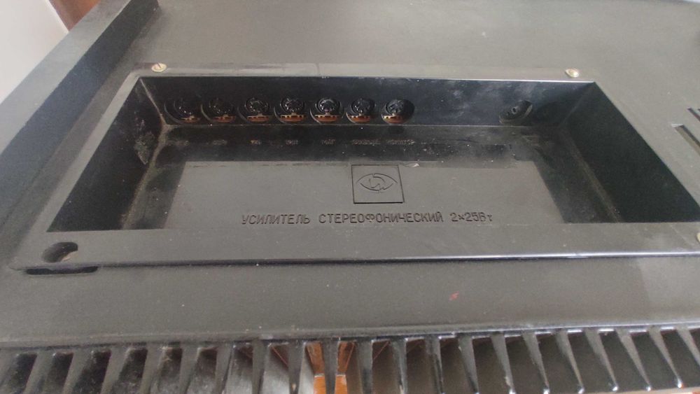 Підсилювач звуку+акустика
