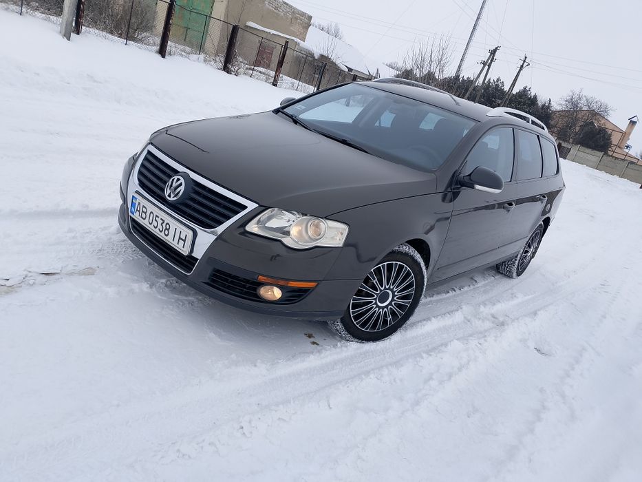 Продам пасат В6 1,6 6 ст бензин