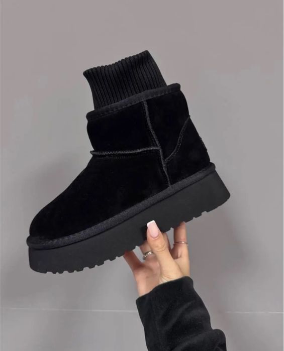 Уггі жіночі UGG