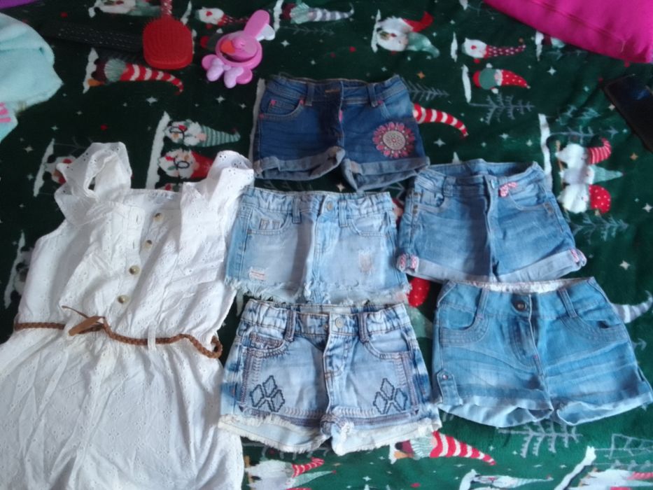 Roupa e calçado de menina tudo semi novo!