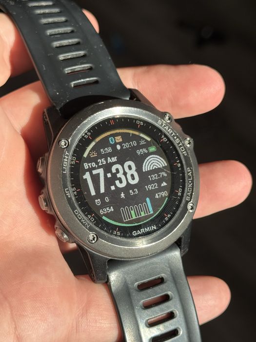 Garmin fenix 3 .