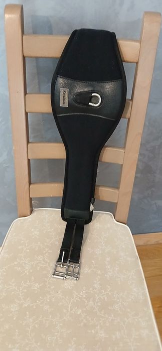 Popręg kavalkade memory foam anatomiczny  z fartuchem 105