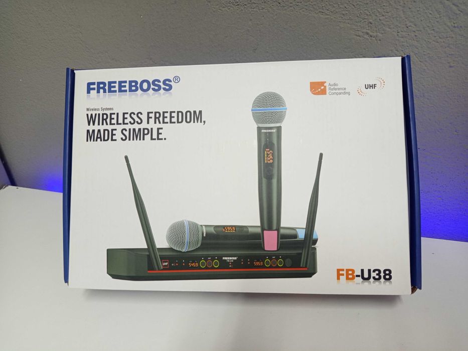 Microfones Freeboss FB-U38/ Novo