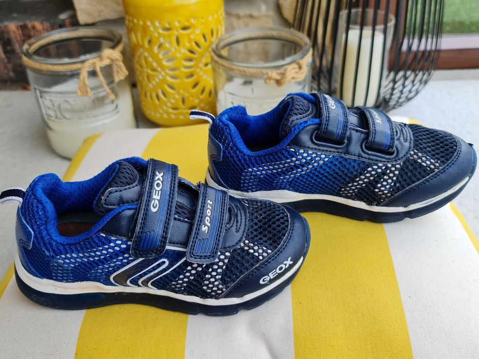 Buty dziecięce Geox r. 30 świecące