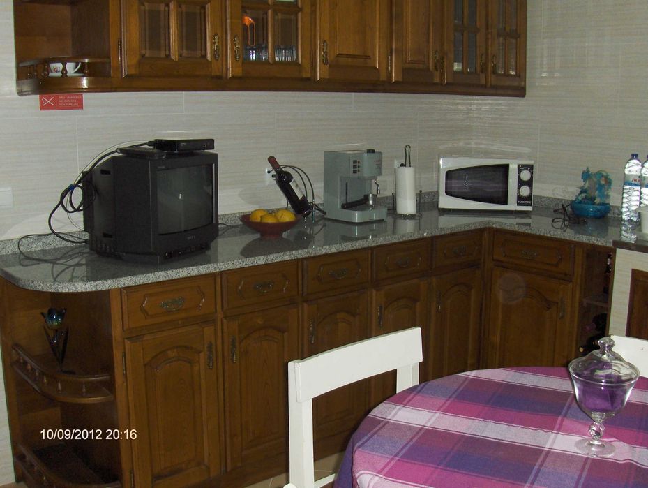 Quarto em casa de rés do chão