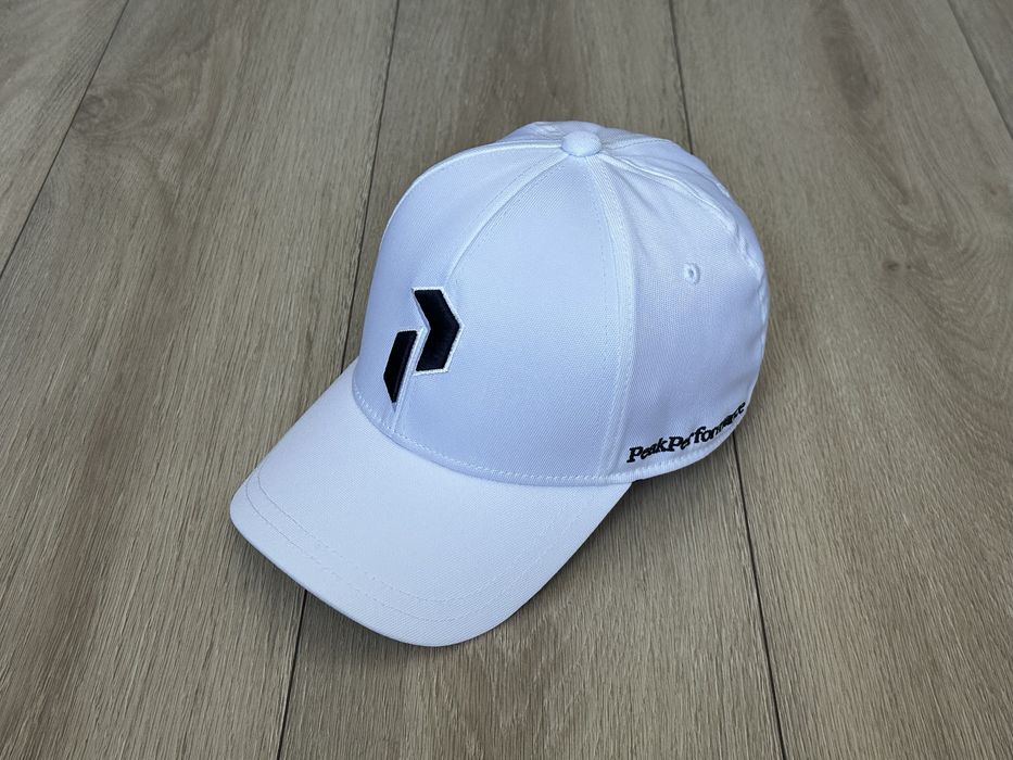 Кепка бейсболка Peak Perfomance