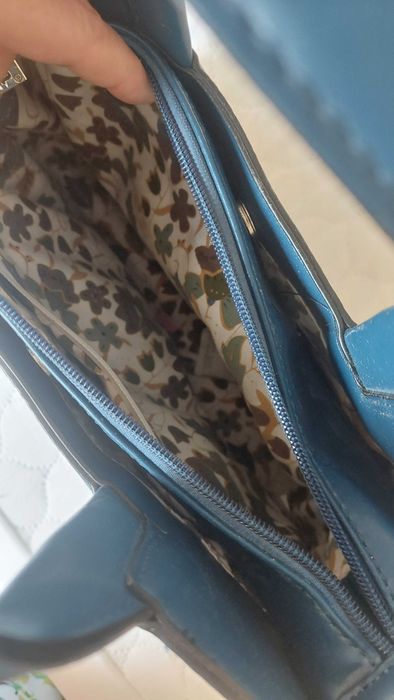 Elegancka Torebka niebieska do ręki marki Tom & Eva