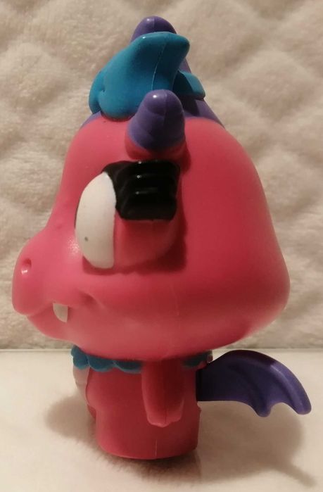 Różowy stworek (2), McDonald’s, 2013 (Zabawka)