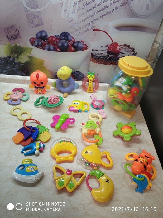 Развивающие игрушки, конструктор, буквы