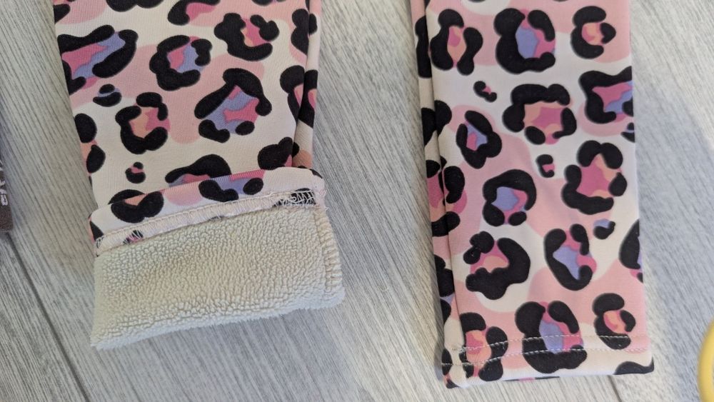 Набір одягу для дівчини 98 розміру