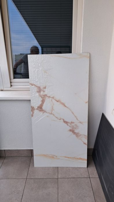 Wodoodporna płyta ścienna