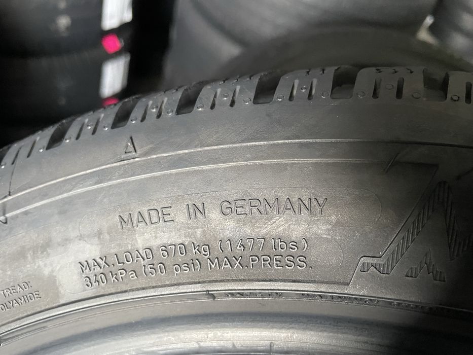 Шини 225/45/17 - 2шт Dunlop Winter Sport 5 зима